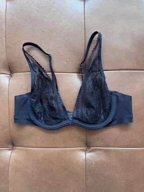 Soma black lace underwire bra size 34A